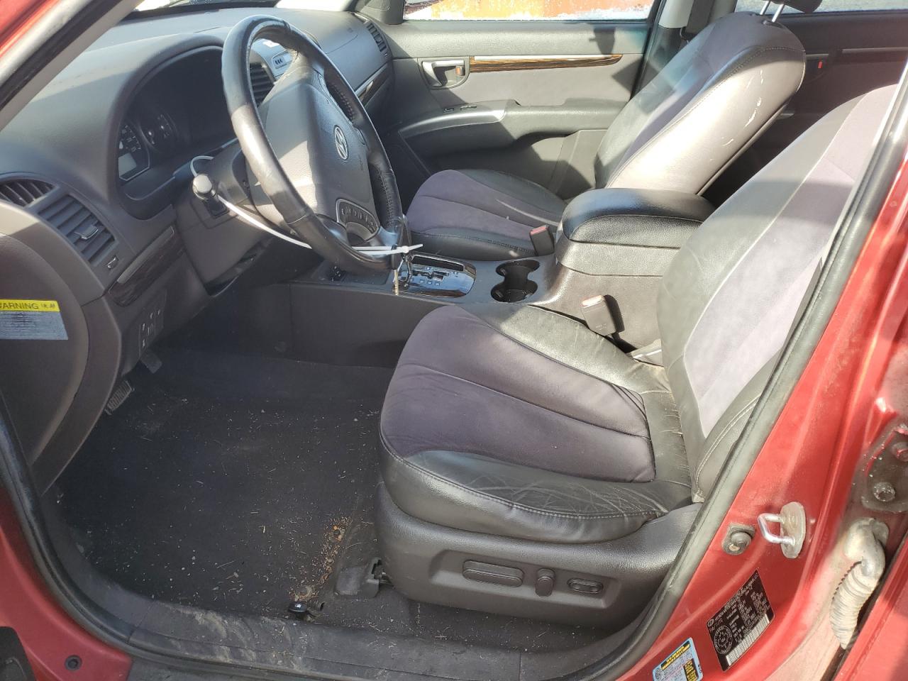 2010 Hyundai Santa Fe - Image 7