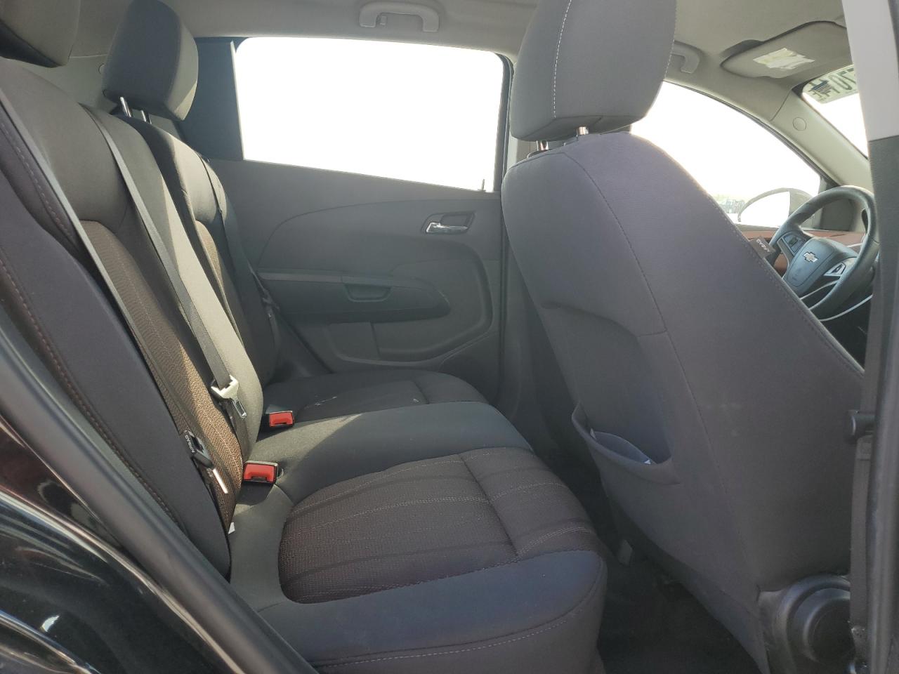 2015 Chevrolet Sonic - Image 11