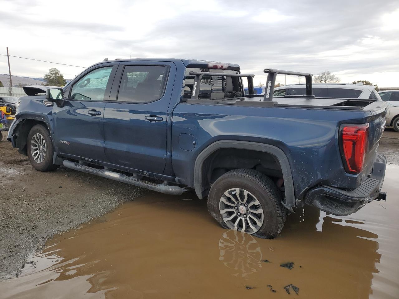 2020 GMC Sierra - Image 2