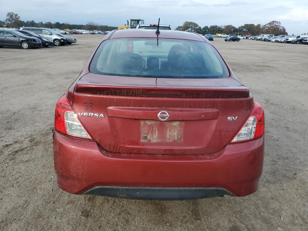 2019 Nissan Versa - Image 6