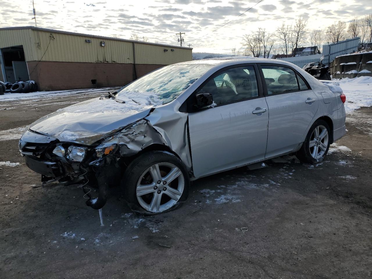 VIN 2T1BU4EE4DC999744 2013 TOYOTA COROLLA no.1