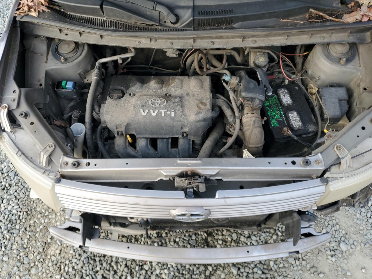 2005 Scion xB - Image 13