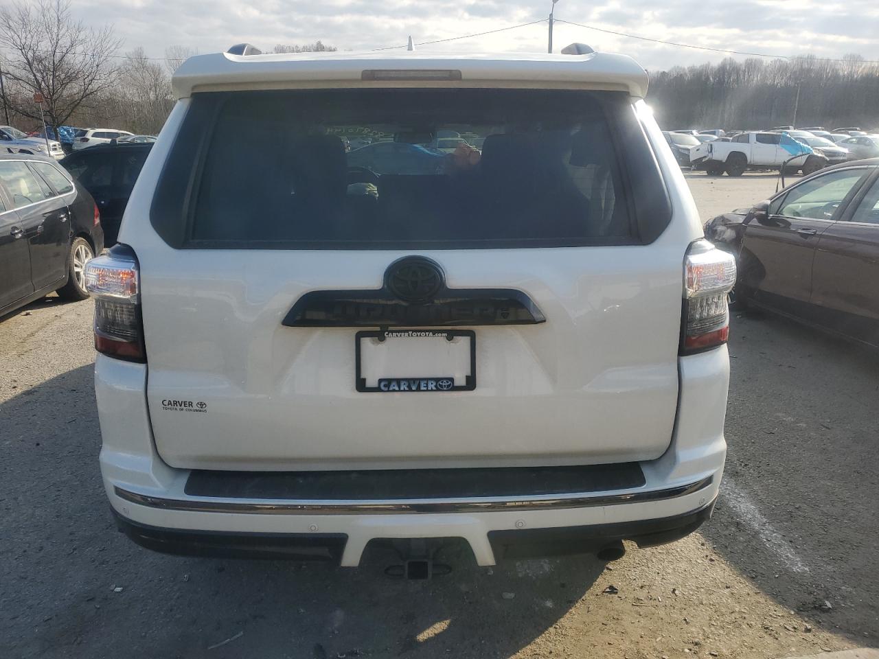 2020 Toyota 4Runner - Image 6
