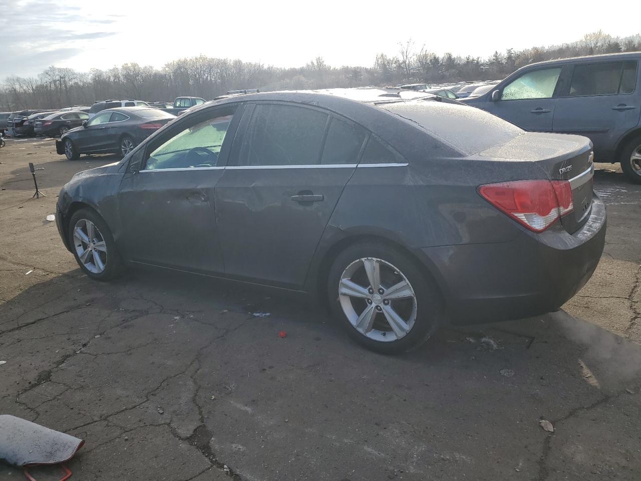 VIN 1G1PF5SB2G7196607 2016 CHEVROLET CRUZE no.2