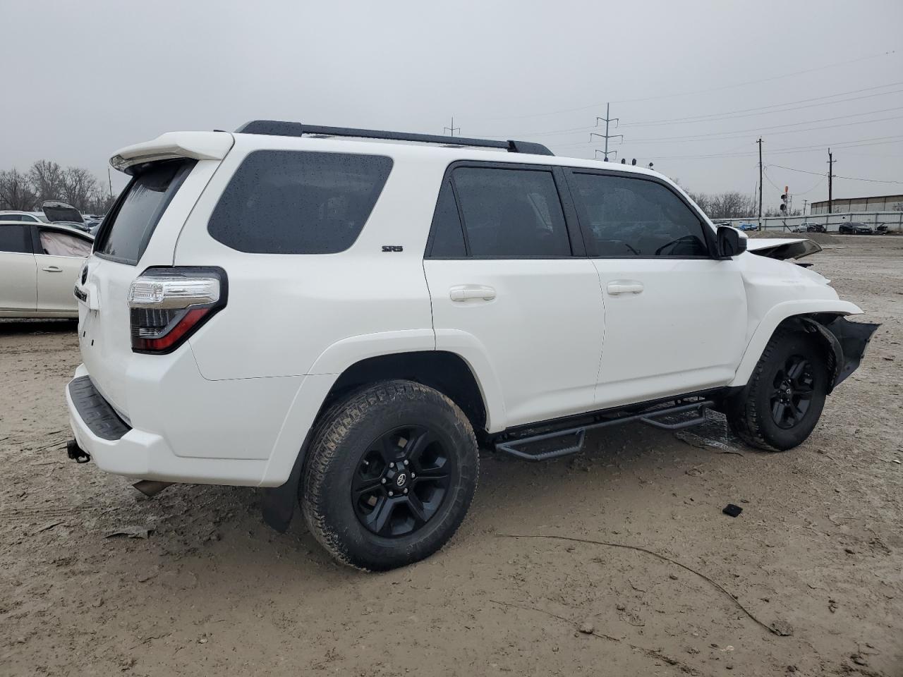 VIN JTEBU5JRXG5385485 2016 TOYOTA 4RUNNER no.3