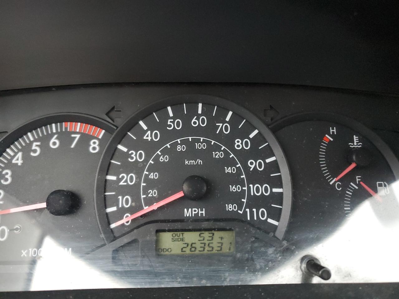 2004 Toyota Corolla - Image 9