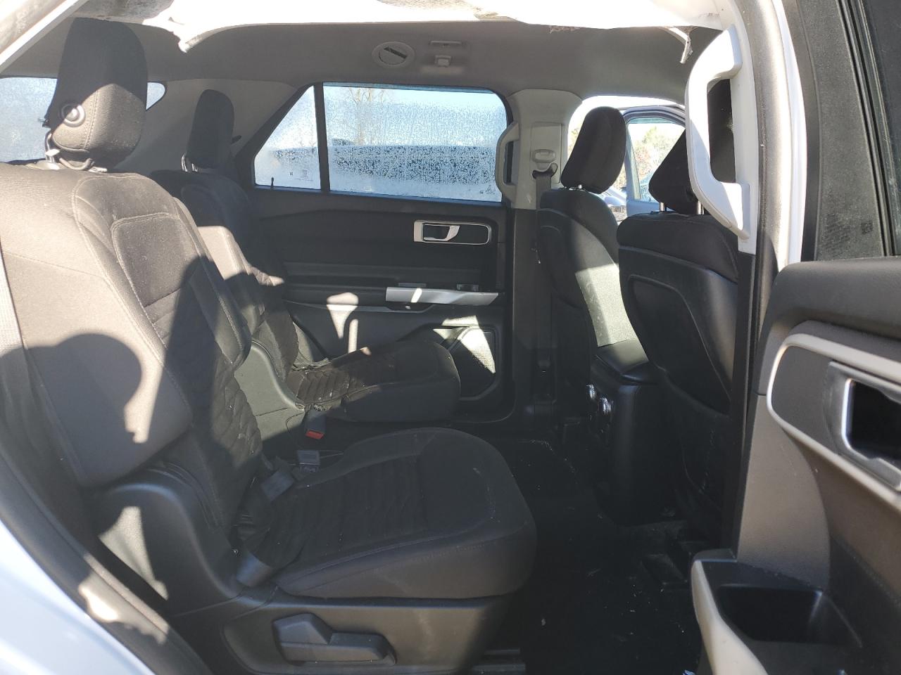 2020 Ford Explorer - Image 11