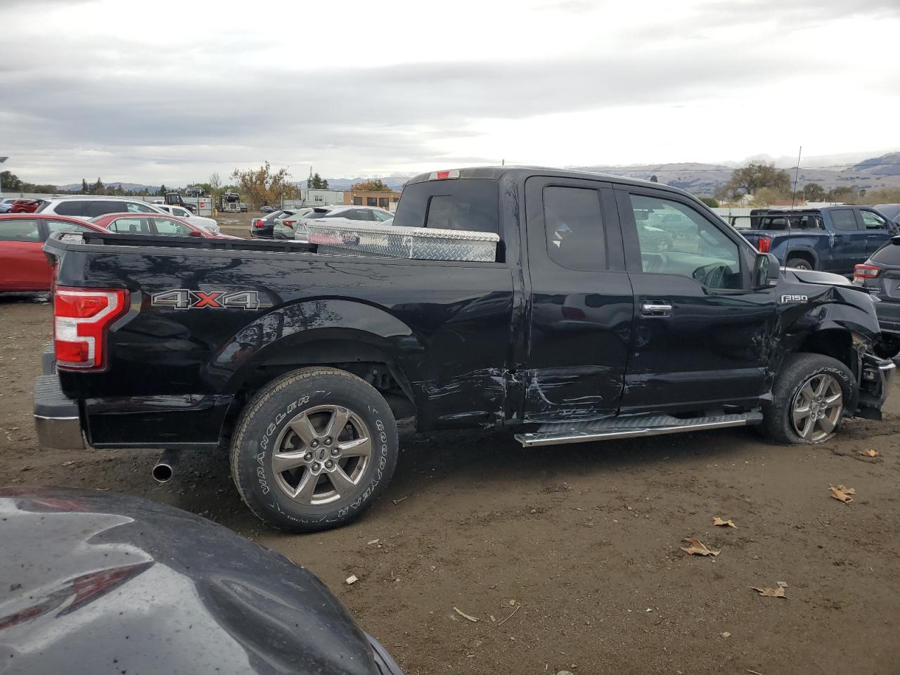 VIN 1FTFX1EG9JFC54788 2018 FORD F-150 no.3