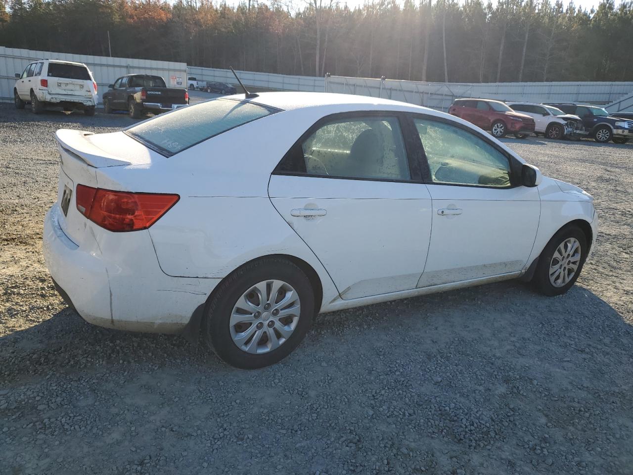 2011 Kia Forte - Image 3