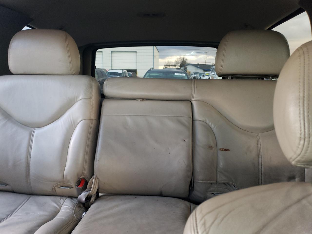 2002 GMC Yukon - Image 10