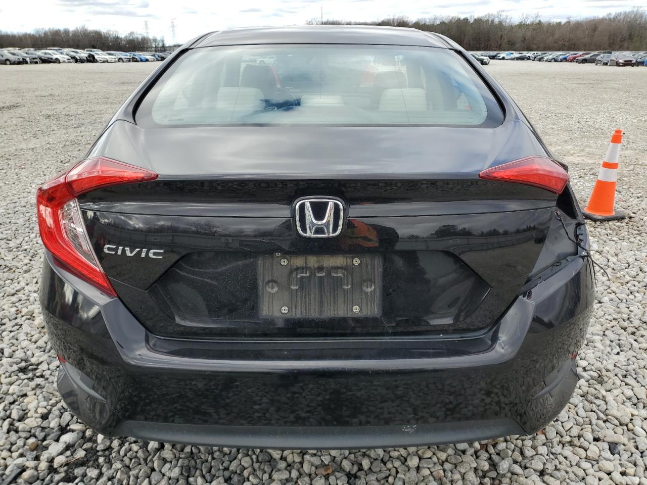 2018 Honda Civic Lx VIN: 2HGFC2F59JH567693 Lot: 87309874