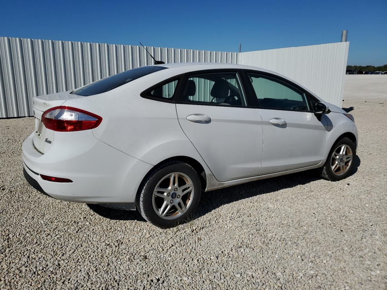 2018 Ford Fiesta - Image 3
