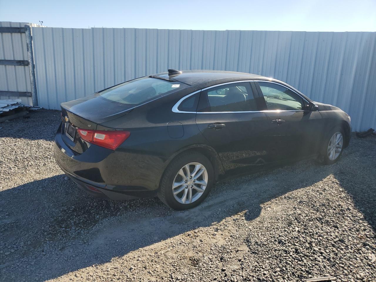 VIN 1G1ZD5ST2JF274520 2018 CHEVROLET MALIBU no.3