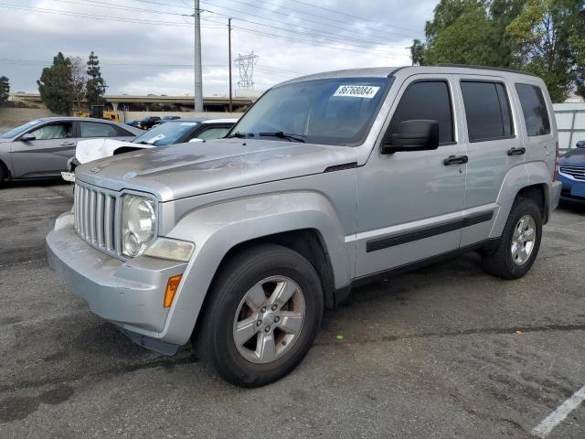  JEEP LIBERTY 2012 Серебристый