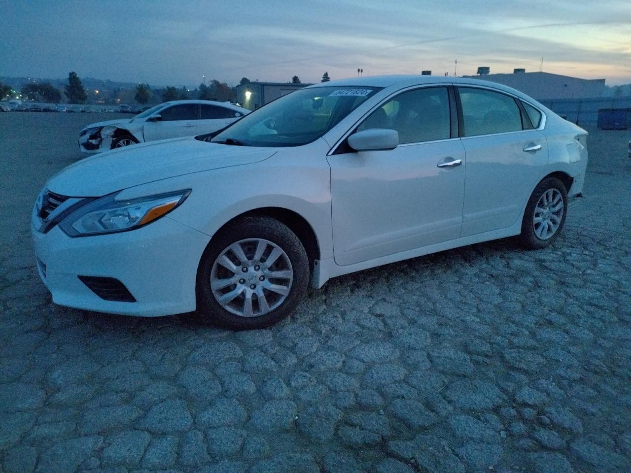 2016 Nissan Altima - Image 1