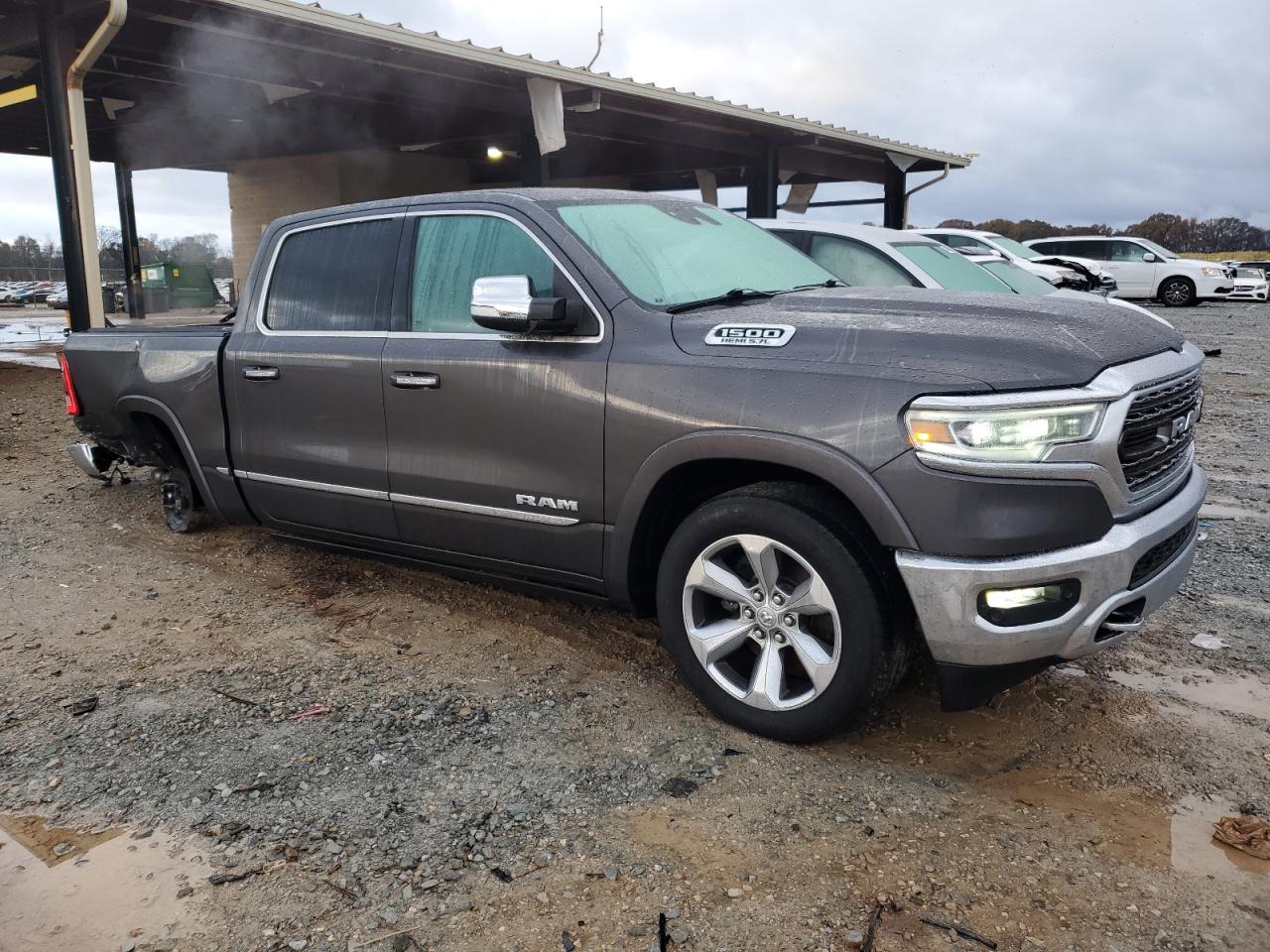 2019 RAM 1500 - Image 4