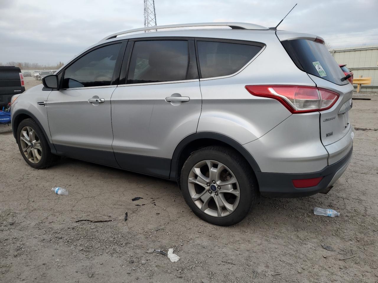 VIN 1FMCU9JX1FUC60275 2015 FORD ESCAPE no.2