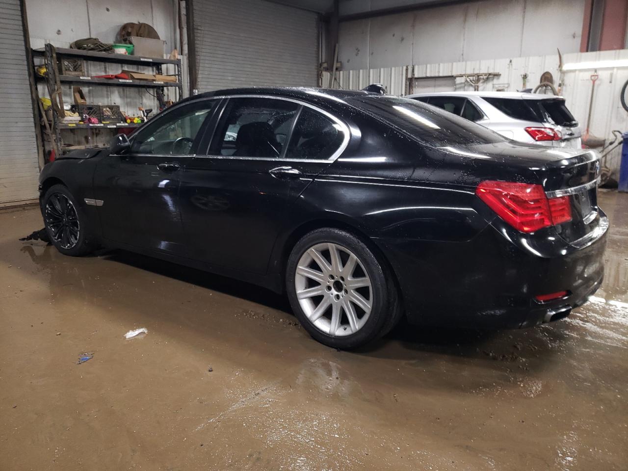2011 BMW 7er - Image 2