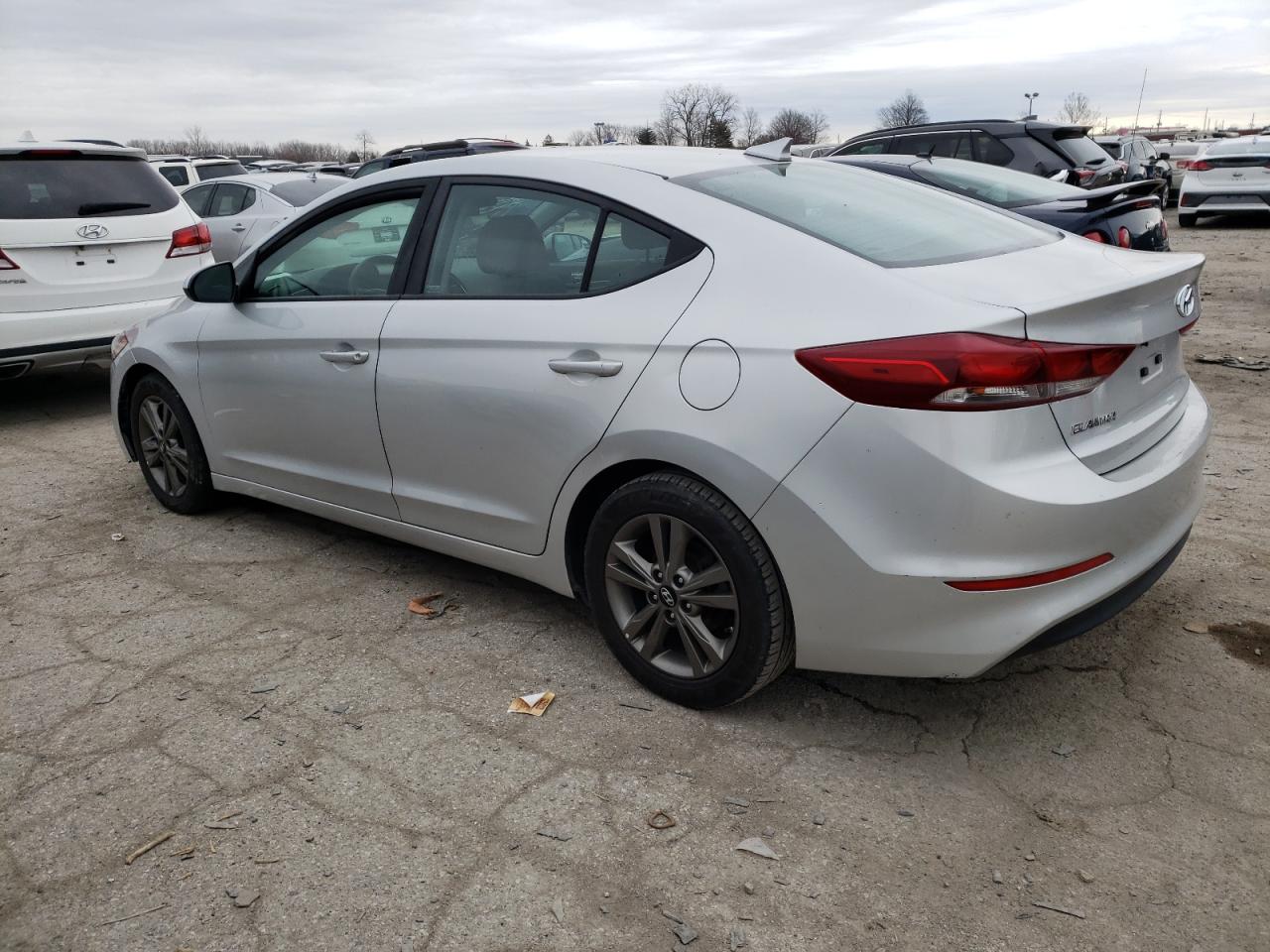 VIN 5NPD84LF3JH299246 2018 HYUNDAI ELANTRA no.2