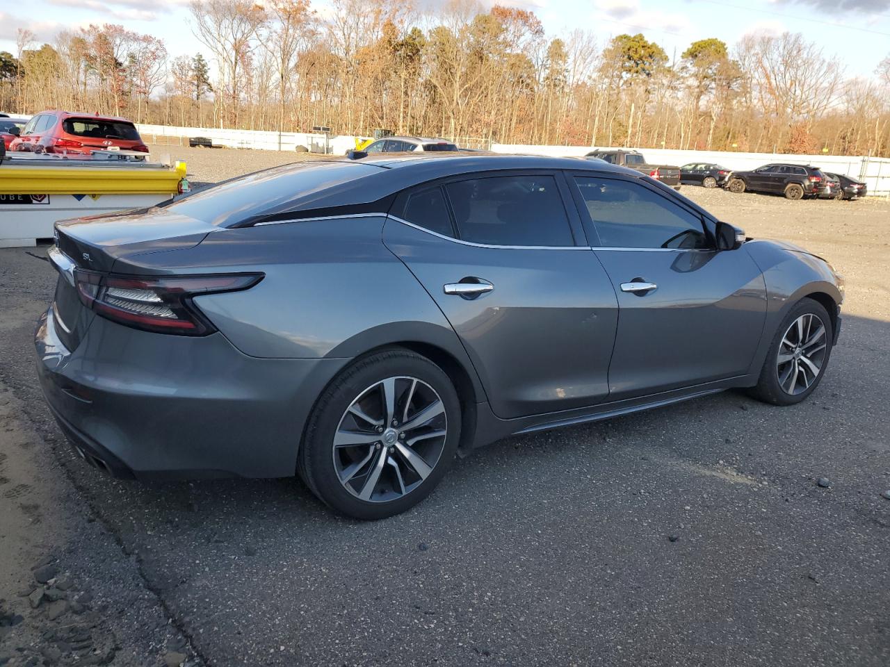 2019 Nissan Maxima - Image 3