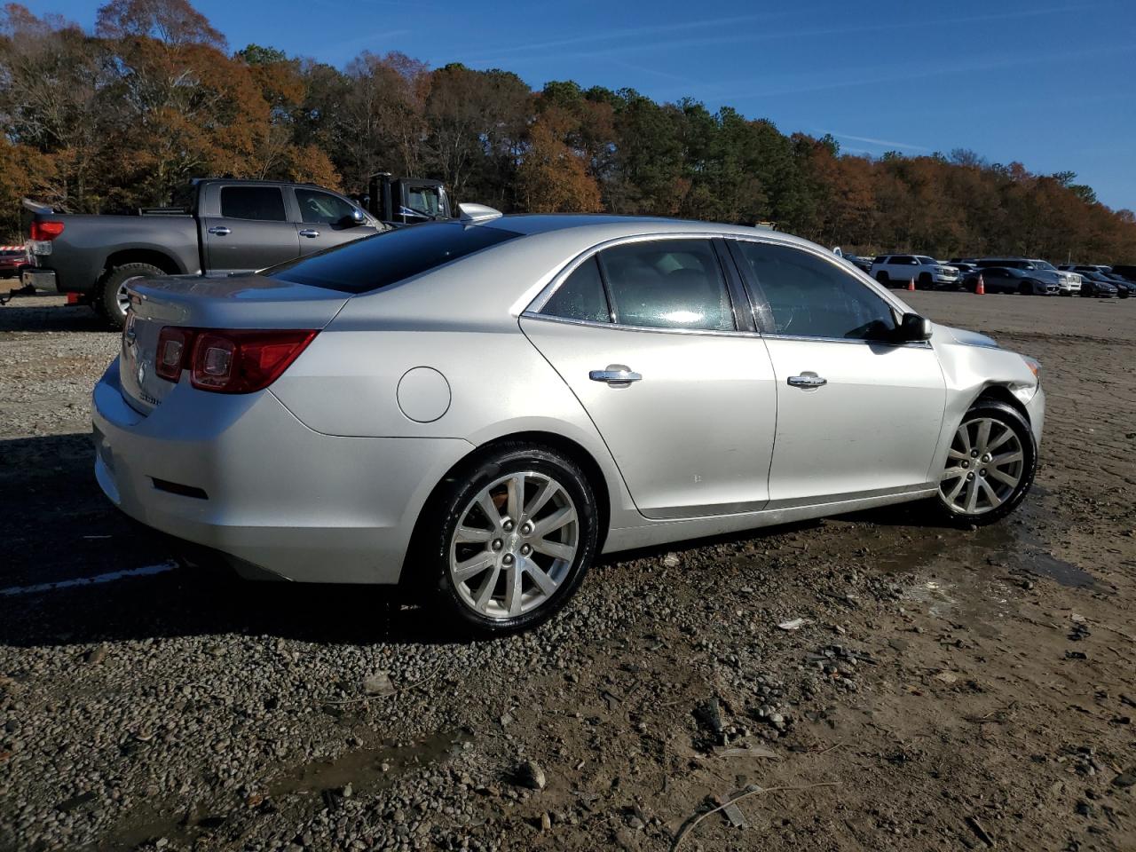 VIN 1G11E5SA2GF132444 2016 CHEVROLET MALIBU no.3