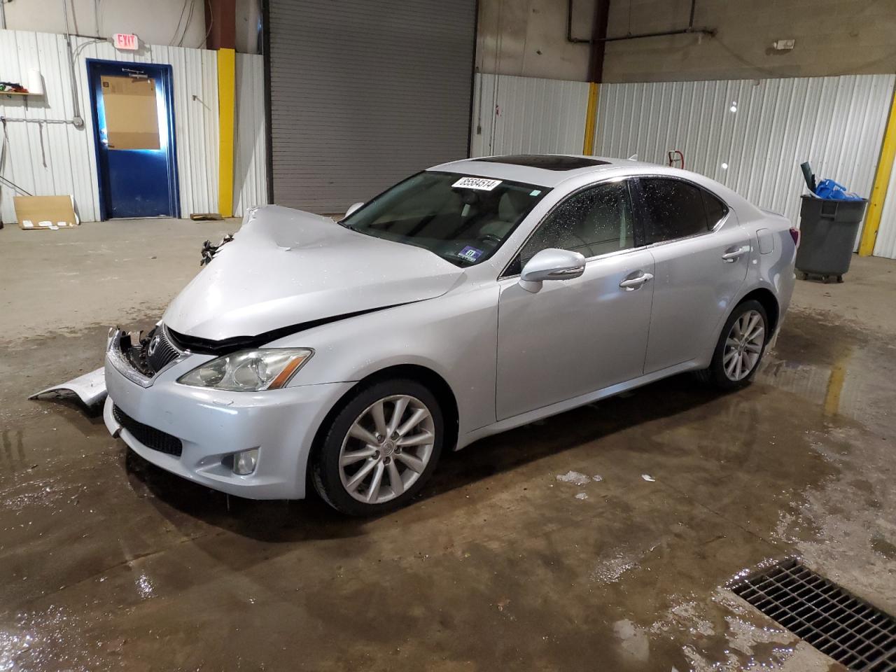 2010 Lexus IS - Image 1