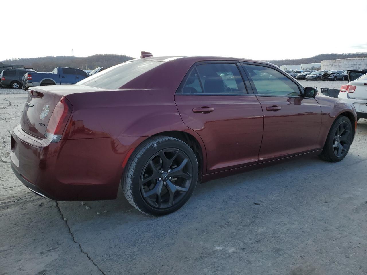 VIN 2C3CCAAG2MH606346 2021 CHRYSLER 300 no.3