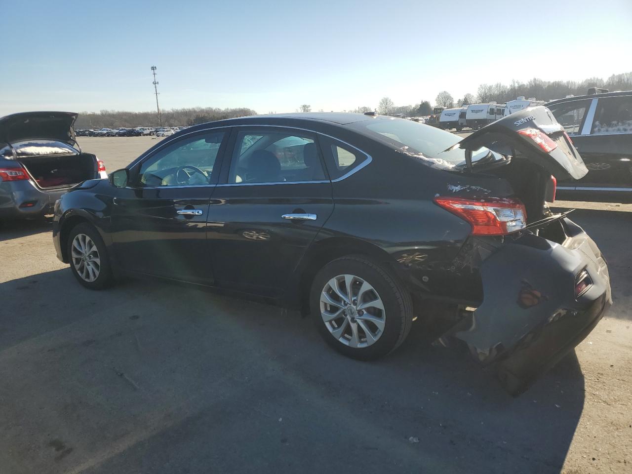 3N1AB7AP8JY282403 NISSAN SENTRA 2018