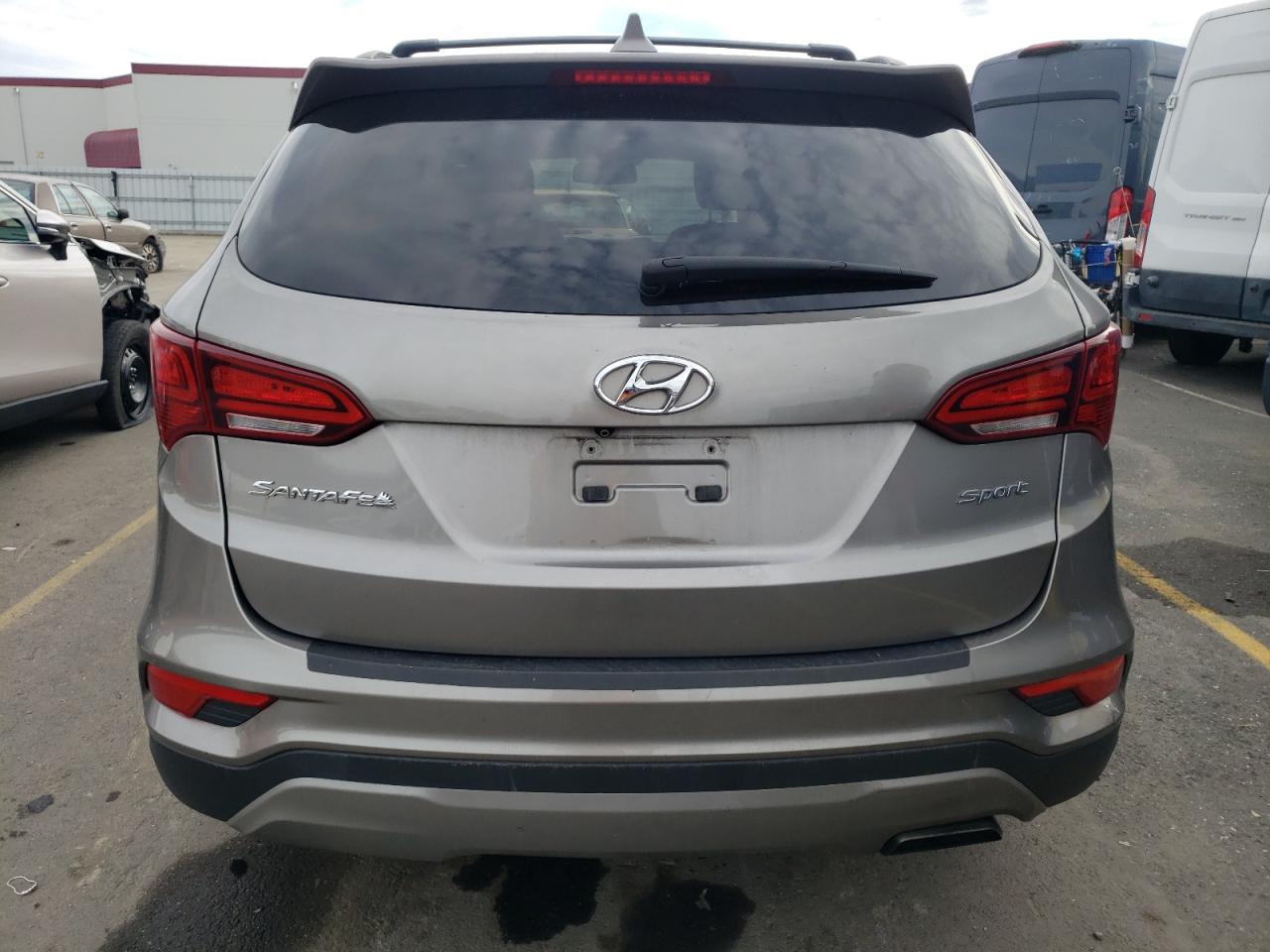 VIN 5NMZU3LB4HH012061 2017 HYUNDAI SANTA FE no.6