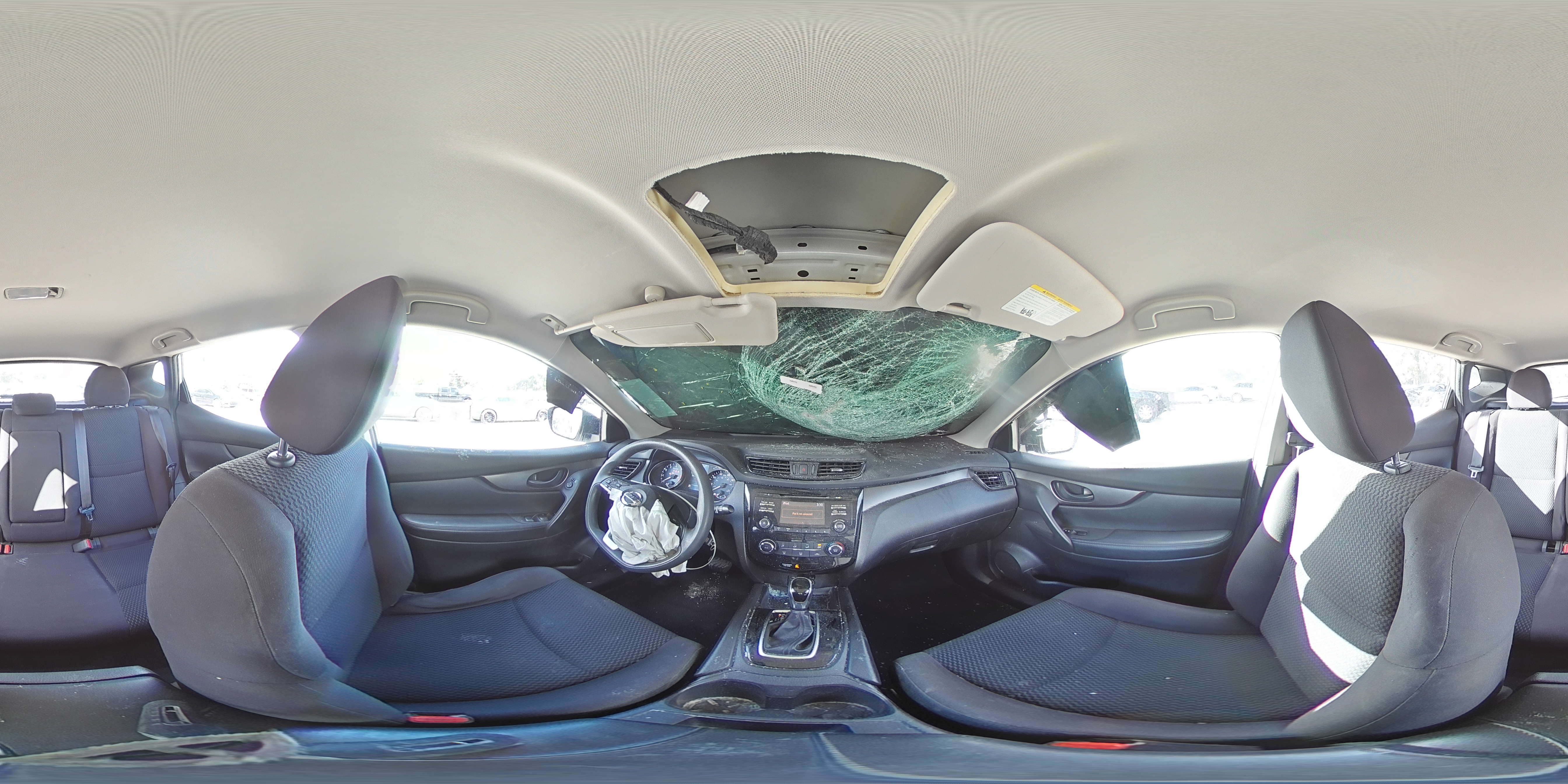 2017 Nissan Rogue - Image 14