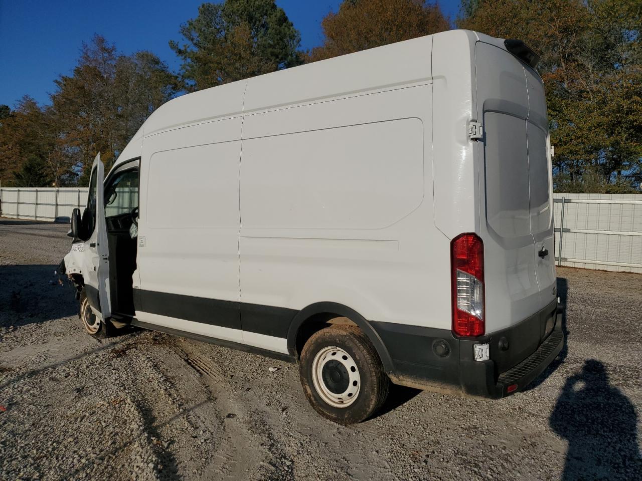 2022 Ford Transit - Image 2