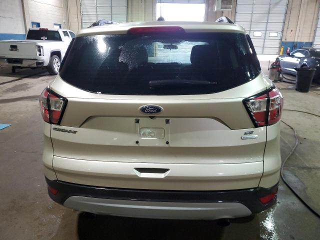  FORD ESCAPE 2018 Beżowy