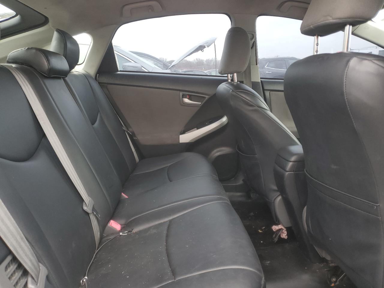 2014 Toyota Prius - Image 10