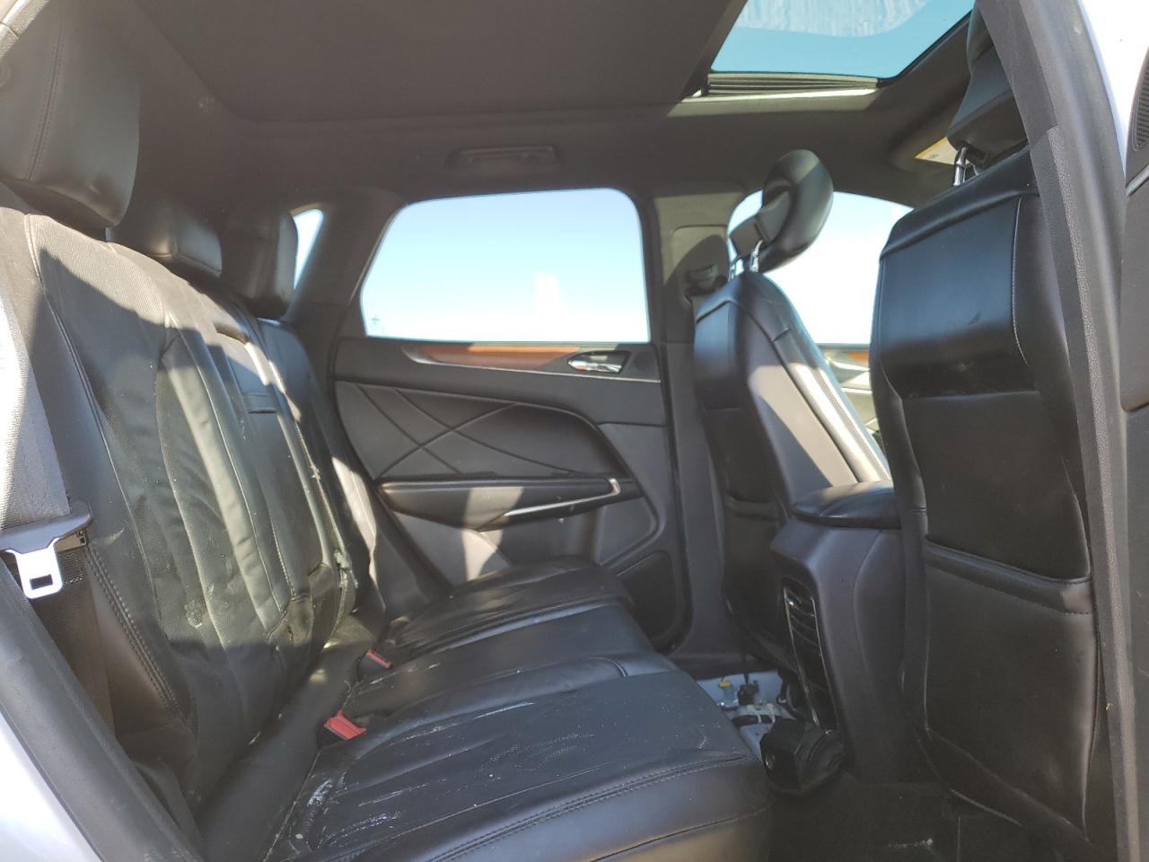 2017 Lincoln MKC - Image 11