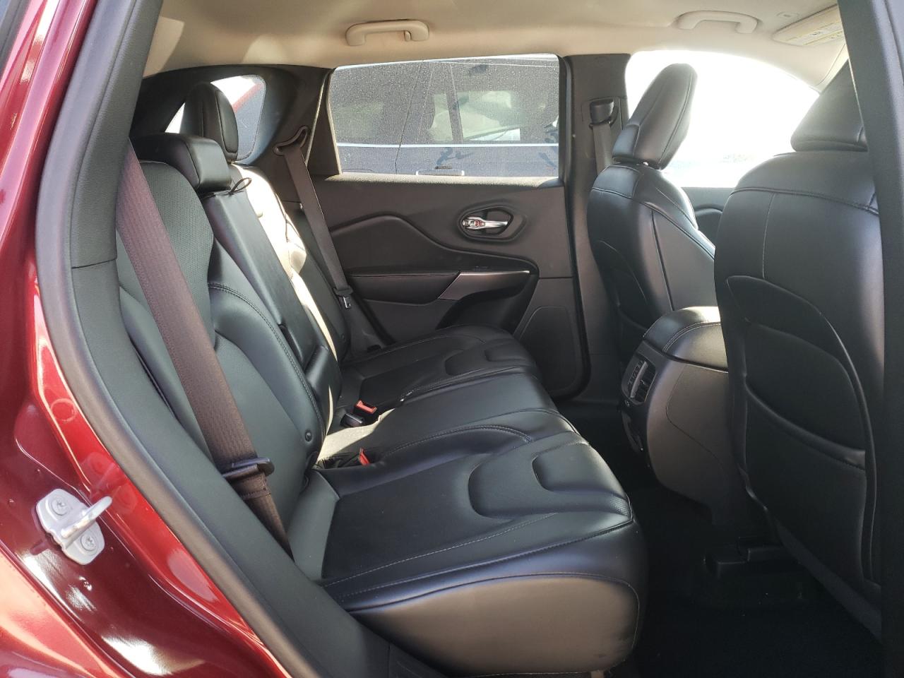 2019 Jeep Grand Cherokee - Image 11