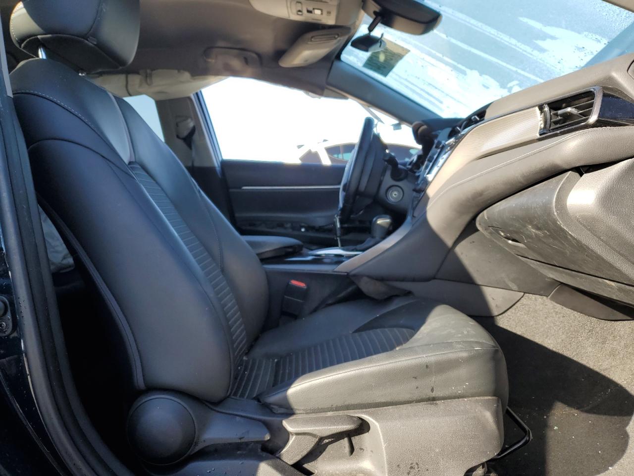 2020 Toyota Camry - Image 7