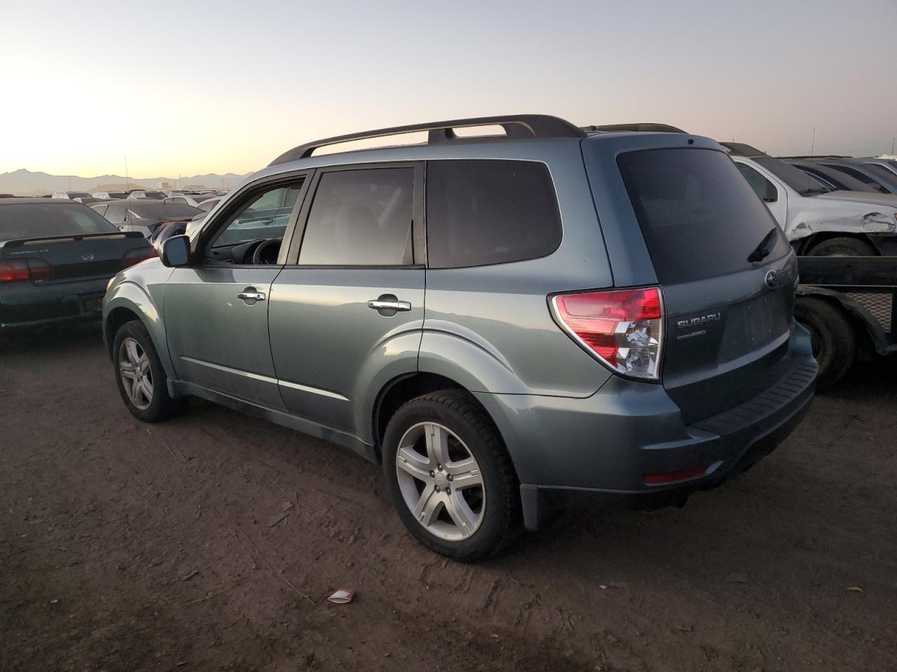 2010 Subaru Forester - Image 2