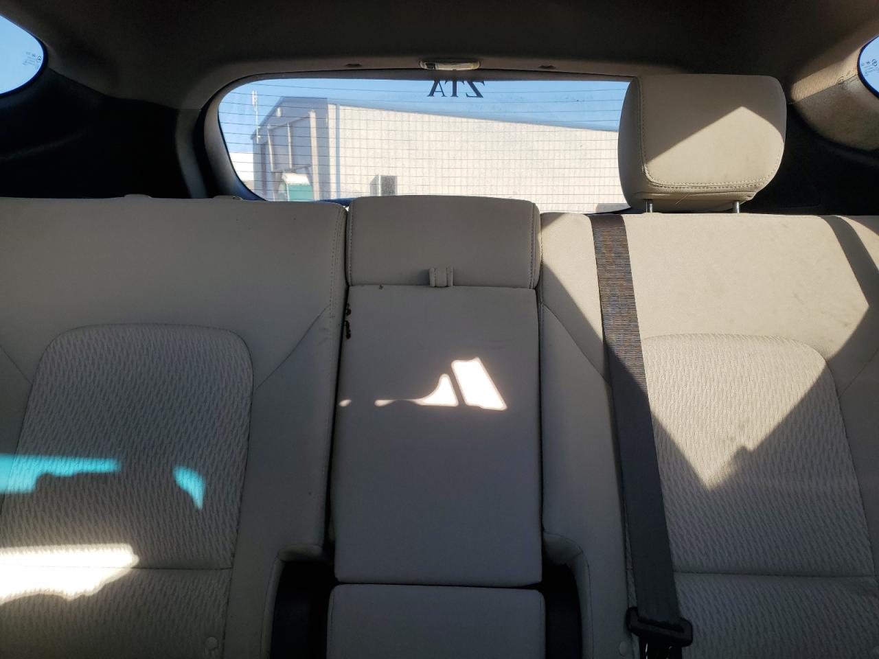 2013 Hyundai Santa Fe - Image 10