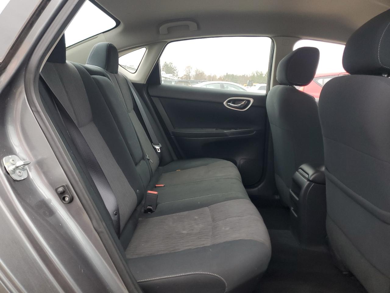 2015 Nissan Sentra - Image 10