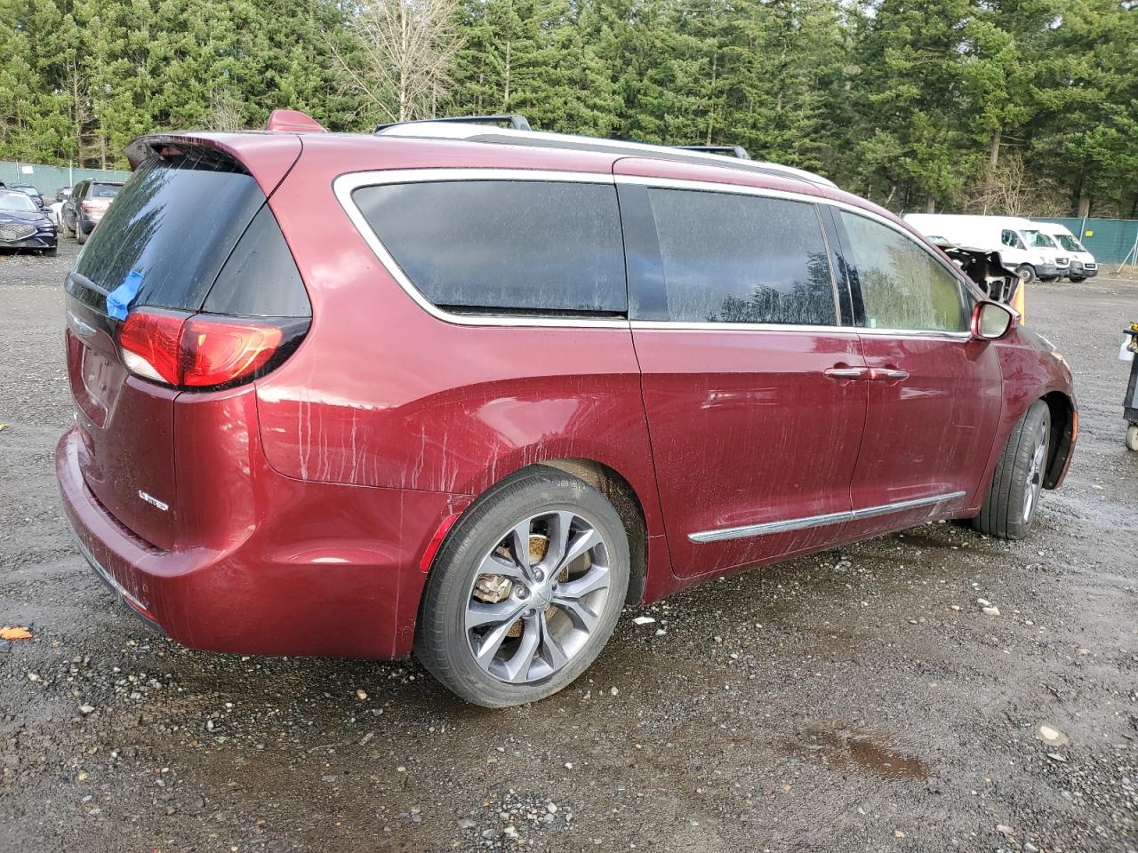 2017 Chrysler Pacifica - Image 3