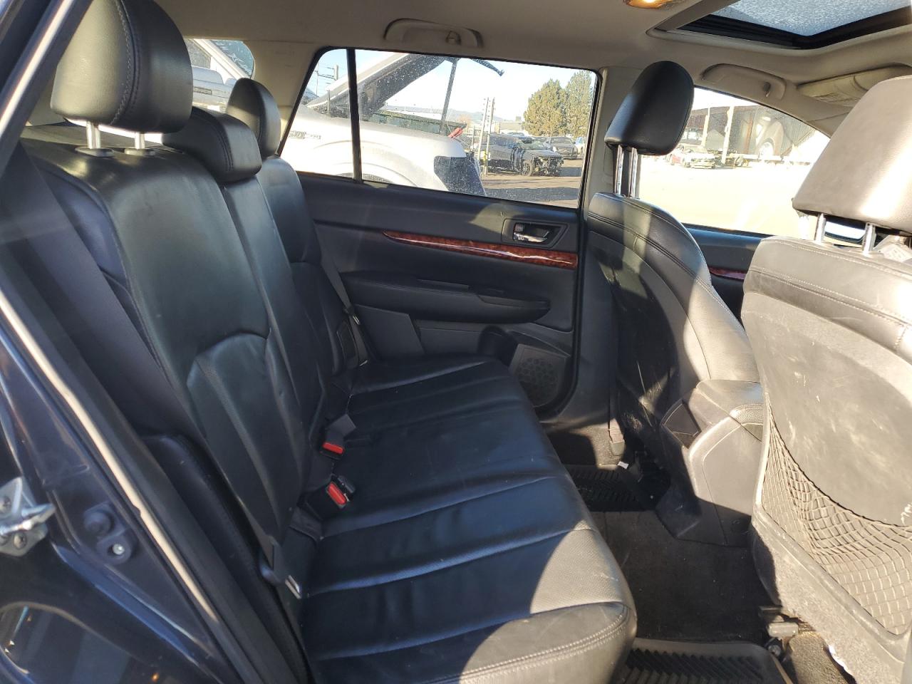 2011 Subaru Outback 3.6R Limited VIN: 4S4BRDLC1B2321897 Lot: 85969614