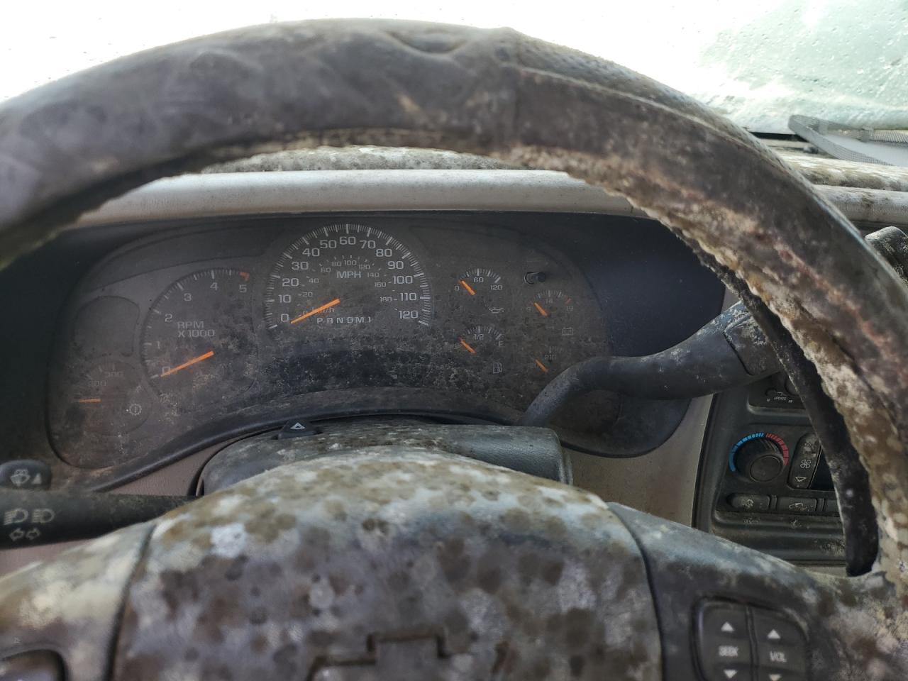 2006 Chevrolet Silverado - Image 9