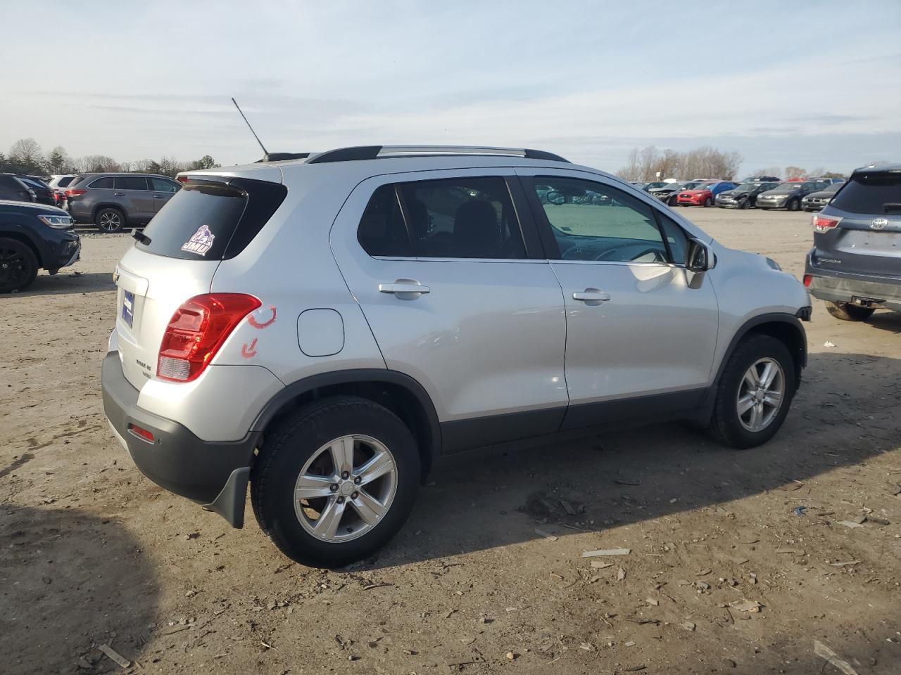 2016 Chevrolet Trax - Image 3