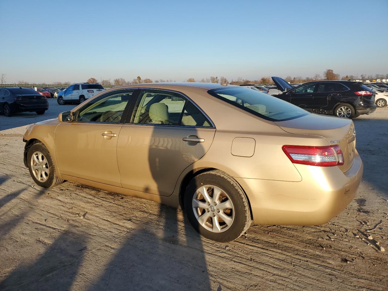 2011 Toyota Camry - Image 2