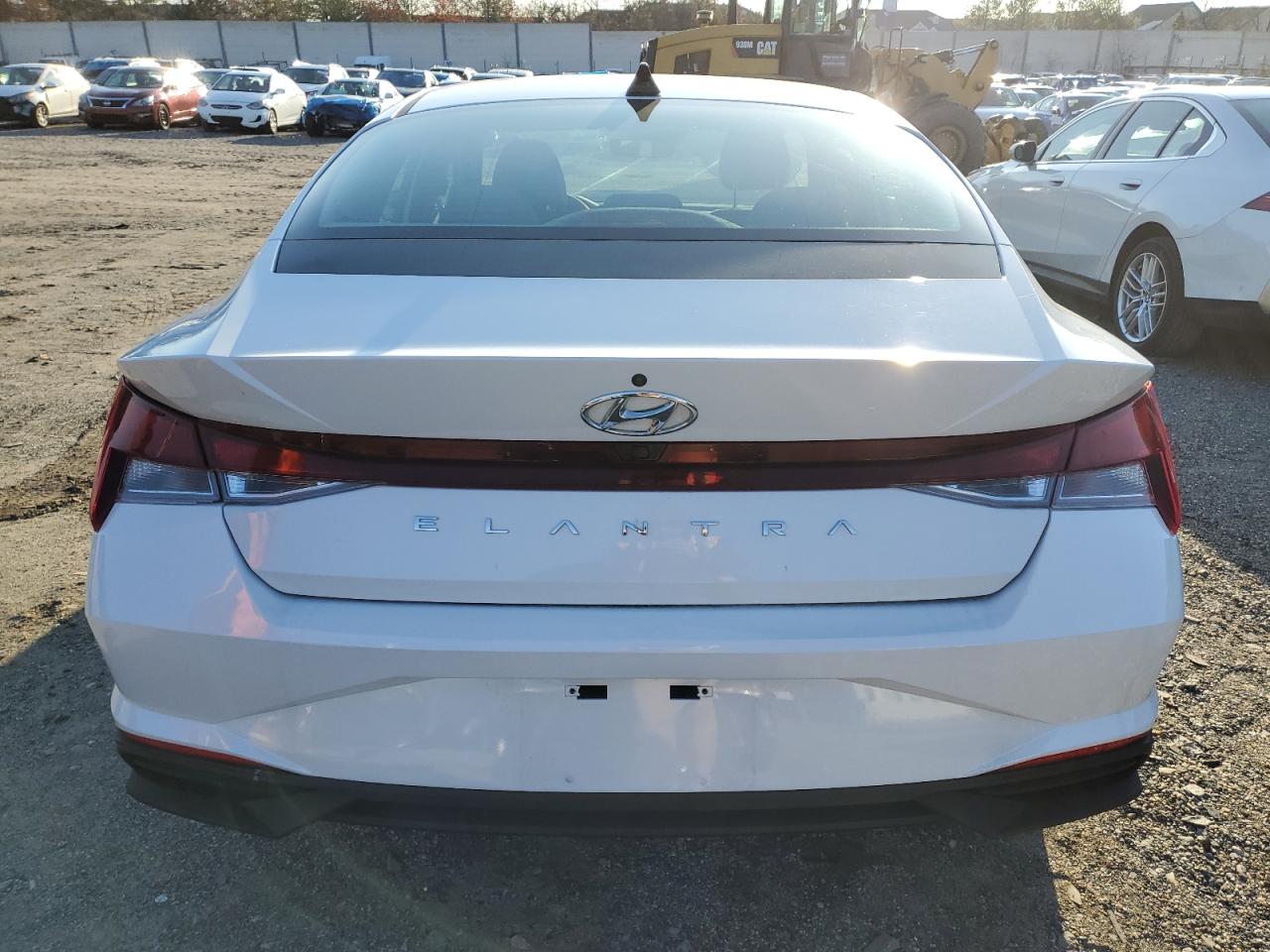 2021 Hyundai Elantra - Image 6