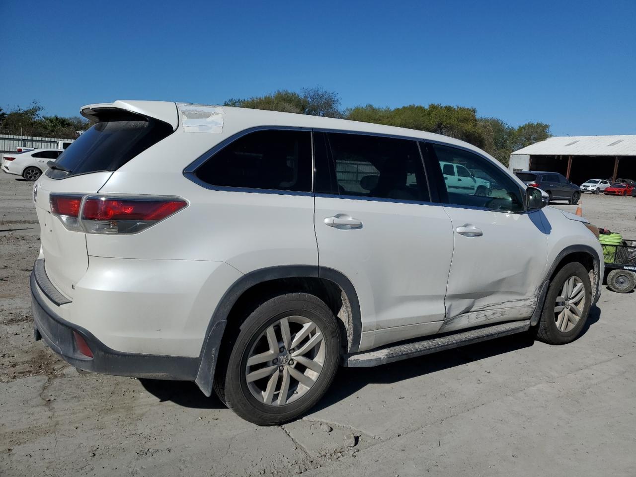 VIN 5TDZARFH9FS010229 2015 TOYOTA HIGHLANDER no.3