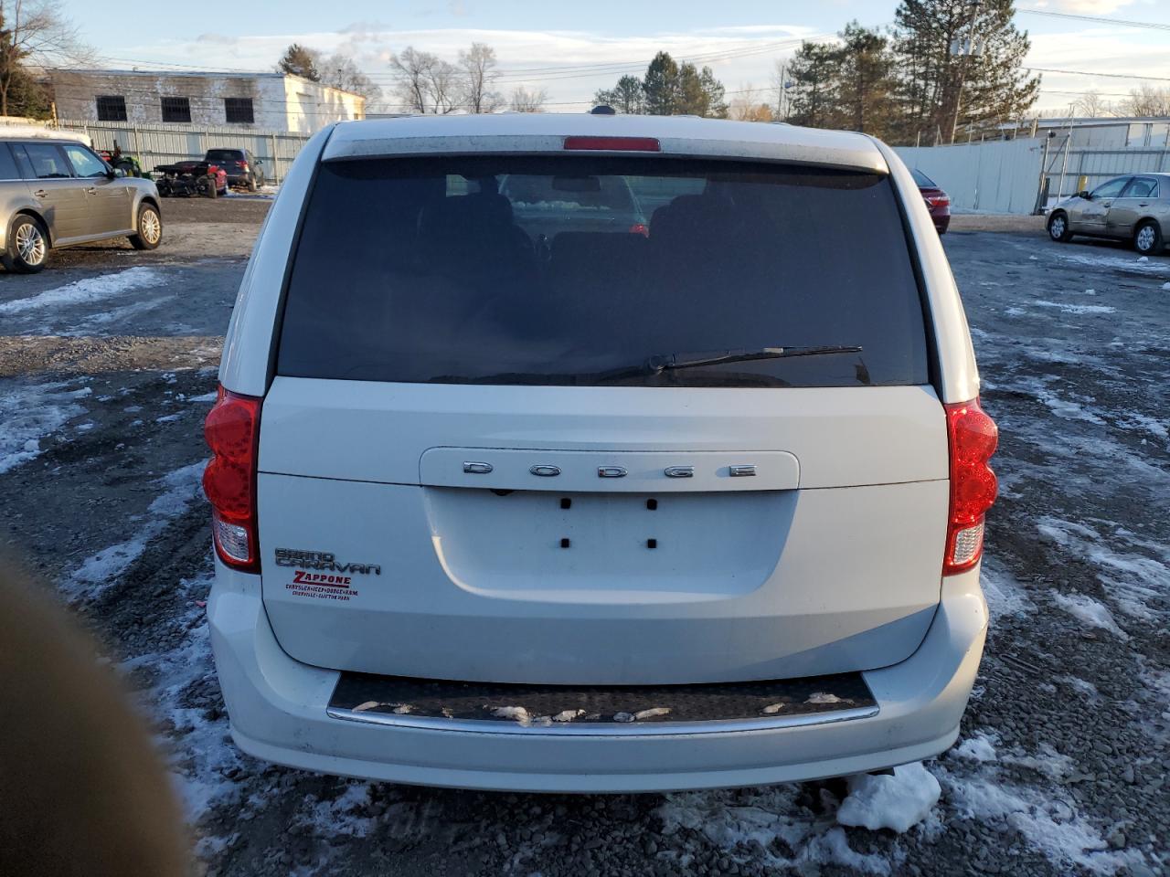 2019 Dodge Caravan - Image 6