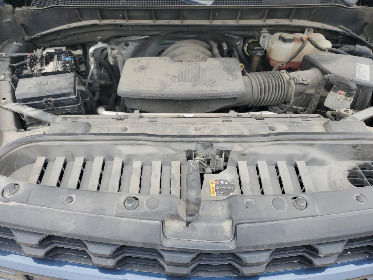 2019 Chevrolet Silverado - Image 11