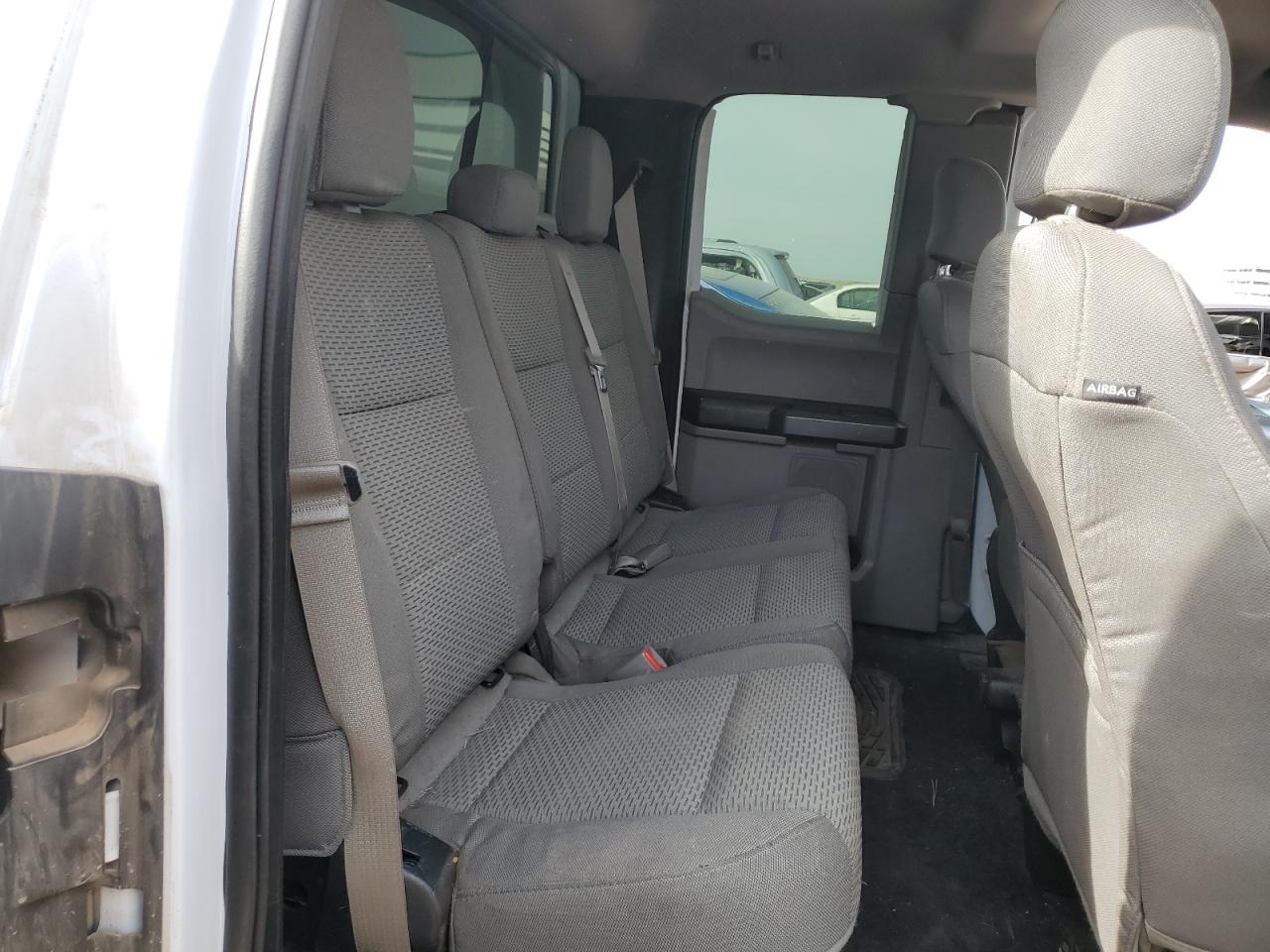 2016 Ford F-150 - Image 10