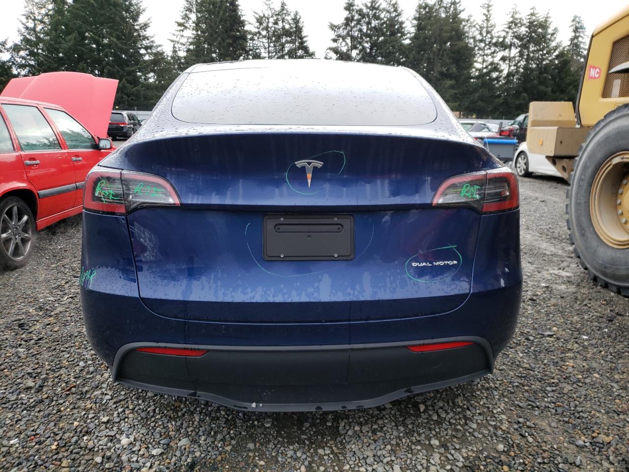 2023 Tesla Model Y VIN: 7SAYGDEE6PF764556 Lot: 85129944